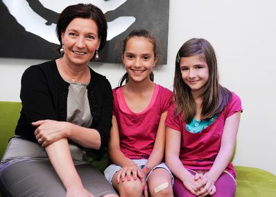 Am 22. Juni 2011 besuchte Frauenministerin Gabriele Heinisch-Hosek im Rahmen eines Bundesländertages in Wien, das Mädchencafe Zieglergasse.