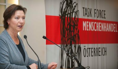17. Oktober 2011 Bundesministerin Gabriele Heinisch-Hosek bei der Veranstaltung "Gemeinsam gegen Menschenhandel".
