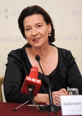 Am 17. Juni 2011 fand im Frauenministerium ein Pressegespräch zum Thema " Verändern durch Gendern" statt. Im Bild Bundesministerin für Frauen und Öffentlicher Dienst Gabriele Heinisch-Hosek.