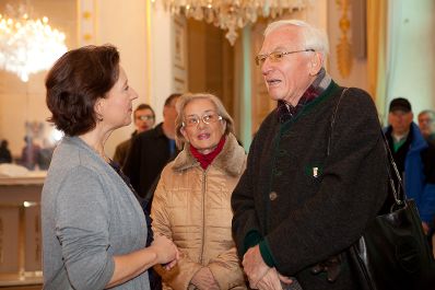 Mittwoch, den 26. Oktober 2011 empfing Bundesministerin Gabriele Heinisch-Hosek im Rahmen des Nationalfeiertages Besucherinnen und Besucher im Bundeskanzleramt.