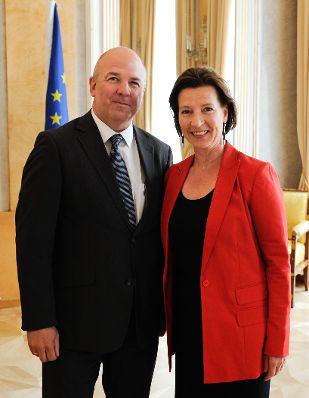 Am 5. Juni 2012 empfing Frauenministerin Gabriele Heinisch-Hosek den Menschenrechtskommissar des Europarates, Nils Muižnieks zu einem Gespräch.