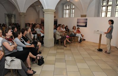 Am 5. September 2012 lud Frauenministerin Gabriele Heinisch-Hosek Akteurinnen und Akteure aus dem Gleichstellungsbereich zum Sommer-Gleichstellungsfest 2012 in das Wiener Palais Porcia ein.