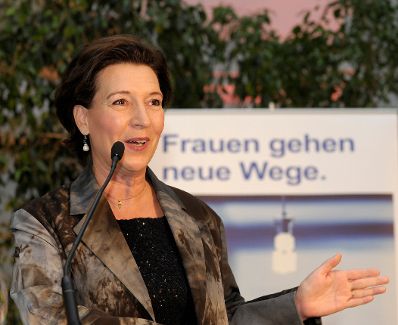 Am 23. Oktober 2013 nahm Frauenministerin Gabriele Heinisch-Hosek (im Bild) bei der Diskussion „Wir gestalten Zukunft“ der AMS-Tagung „Gleichbehandlung und Frauenförderung im AMS“ teil.
