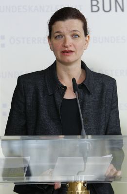 Am 21. März 2012 Präsentation des 2. Österreichischen Baukulturreport im Volksgarten Pavillion. Prof. Renate Hammer.