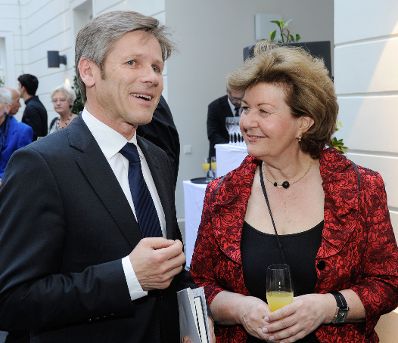 Am 10. Mai 2012 hielt Staatssekretär Josef Ostermayer (l.) die Eröffnungsrede bei der Wiedereröffnung des Concordia Hauses.