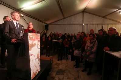 Am 20. November 2015 eröffnete Kunst- und Kulturminister Josef Ostermayer (l.) die Ausstellung "Olafur Eliasson: Baroque Baroque" im Winterpalais.