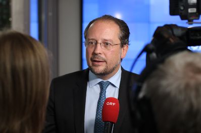 Am 16. September 2019 nahm Bundesminister Alexander Schallenberg (im Bild) am Europäischen Rat in Brüssel teil. Im Bild beim Doorstep.