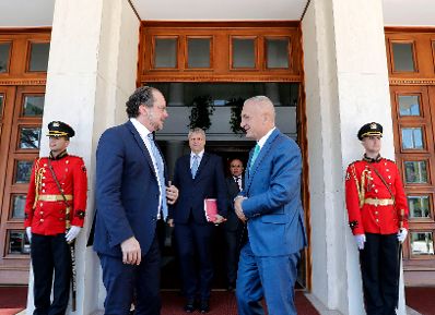 Am 8. Oktober 2019 reiste Bundesminister Alexander Schallenberg (l.) nach Albanien.Im Bild mit dem albanischen Präsidenten Ilir Meta (r.).