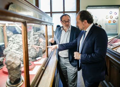 Am 10. Oktober 2019 besuchte Bundesminister Alexander Schallenberg das Naturhistorische Museum.