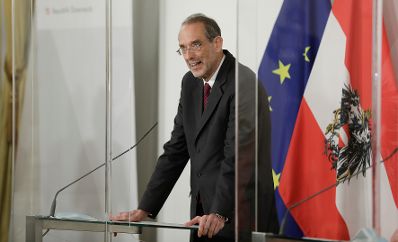 Am 14. November 2020 fand ein Pressestatement zu den Maßnahmen gegen die Krise im Bundeskanzleramt statt. Im Bild Bundesminister Heinz Faßmann.