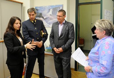 Am 19. September 2016 besuchte Staatssekretärin Muna Duzdar (im Bild) das Stadtpolizeikommando Floridsdorf.