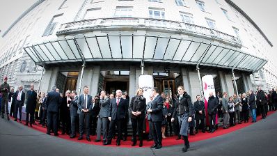 Am 31. Oktober 2014 besuchte Staatssekretärin Sonja Steßl anlässlich des Weltspartages die Bank BAWAG/PSK und die Bank Austria.