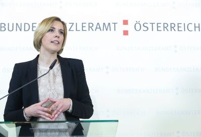 Am 17. März 2015 fand im Bundeskanzleramt die Konstituierung der Cyber Security Plattform statt. Im Bild Staatssekretärin Sonja Steßl.