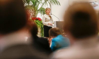 Am 1.März 2016 überreichte Staatssekretärin Sonja Steßl den Österreichischen Verwaltungspreis 2016.