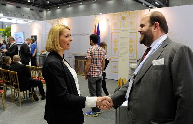 Am 21. April 2016 eröffnete Staatssekretärin Sonja Steßl die Verwaltungsmesse 2016 "Modern verwalten" mit anschließendem Rundgang.