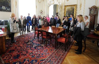 Am 28. April 2016 begrüßte Staatssekretärin Sonja Steßl anläßlich des Girls Day Schülerinnen und Schüler der HAK/HAS Gänserndorf in ihrem Büro.