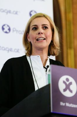 Am 2. Mai 2016 eröffnete Staatssekretärin Sonja Steßl (im Bild) die Praxistage 2016 im Palais Eschenbach.