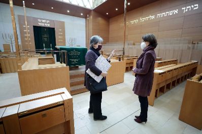 Am 27. Oktober 2020 besuchte Bundesministerin Karoline Edtstadler im Rahmen ihres München Besuchs die Israelische Kultusgemeinde München und Oberbayern.