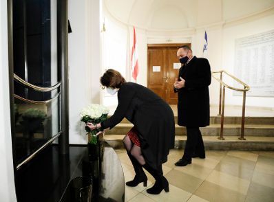 Am 9. November 2020 nahm Bundesministerin Karoline Edtstadler am Stillen Gedenken anlässlich der Novemberpogrome teil.