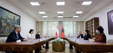 Am 6. Mai 2021 traf Bundesministerin Karoline Edtstadler im Rahmen ihres Besuchs in Albanien die Außenministerin Olta Xhaçka.