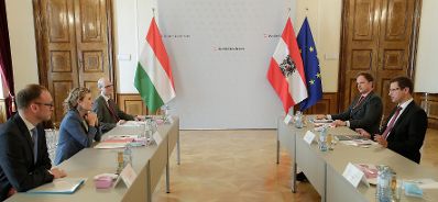Am 15. September 2020 empfing Bundesministerin Susanne Raab den ungarischen Kanzleramtsminister Gergely Gulyás zu einem Arbeitsgespräch.