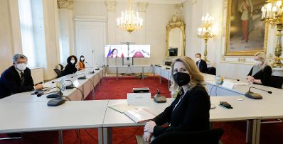 Am 24. Februar 2021 lud Bundesministerin Susanne Raab (im Bild) zu einem Roundtable zum Thema „Zwangsehe“.