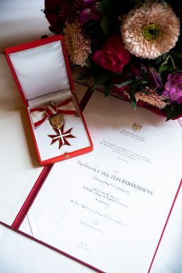 Am 25. März 2019 überreichte Reinhold Hohengartner das Goldene Ehrenzeichen für Verdienste um die Republik Österreich an Evelyn Teri-Berkenhoff.