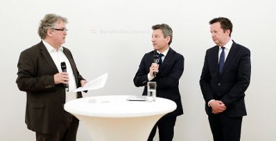 Am 25. April 2019 fand die Überreichung der Österreichischen Buchhandlungspreise durch Sektionschef Jürgen Meindl (m.) und den Präsident des Hauptverbandes des Österreichischen Buchhandels, Benedikt Föger (r.) statt.