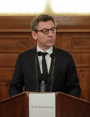 Am 12. November 2019 verlieh Sektionschef Jürgen Meindl (im Bild) den Österreichischen Staatspreis für Literaturkritik an Katja Gasser.