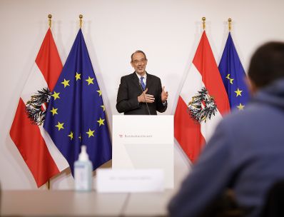 Am 23. März 2020 fand ein Pressestatement zu den Maßnahmen gegen die Krise im Bundeskanzleramt statt. Im Bild Bundesminister Heinz Faßmann.