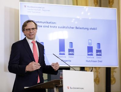 Am 26. März 2020 fand ein Pressestatement zu den Maßnahmen gegen die Krise im Bundeskanzleramt statt. Im Bild Andreas Bierwirth, CEO Magenta.
