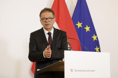 Am 27. März 2020 fand ein Pressestatement zu den Maßnahmen gegen die Krise im Bundeskanzleramt statt. Im Bild Gesundheitsminister Rudolf Anschober.