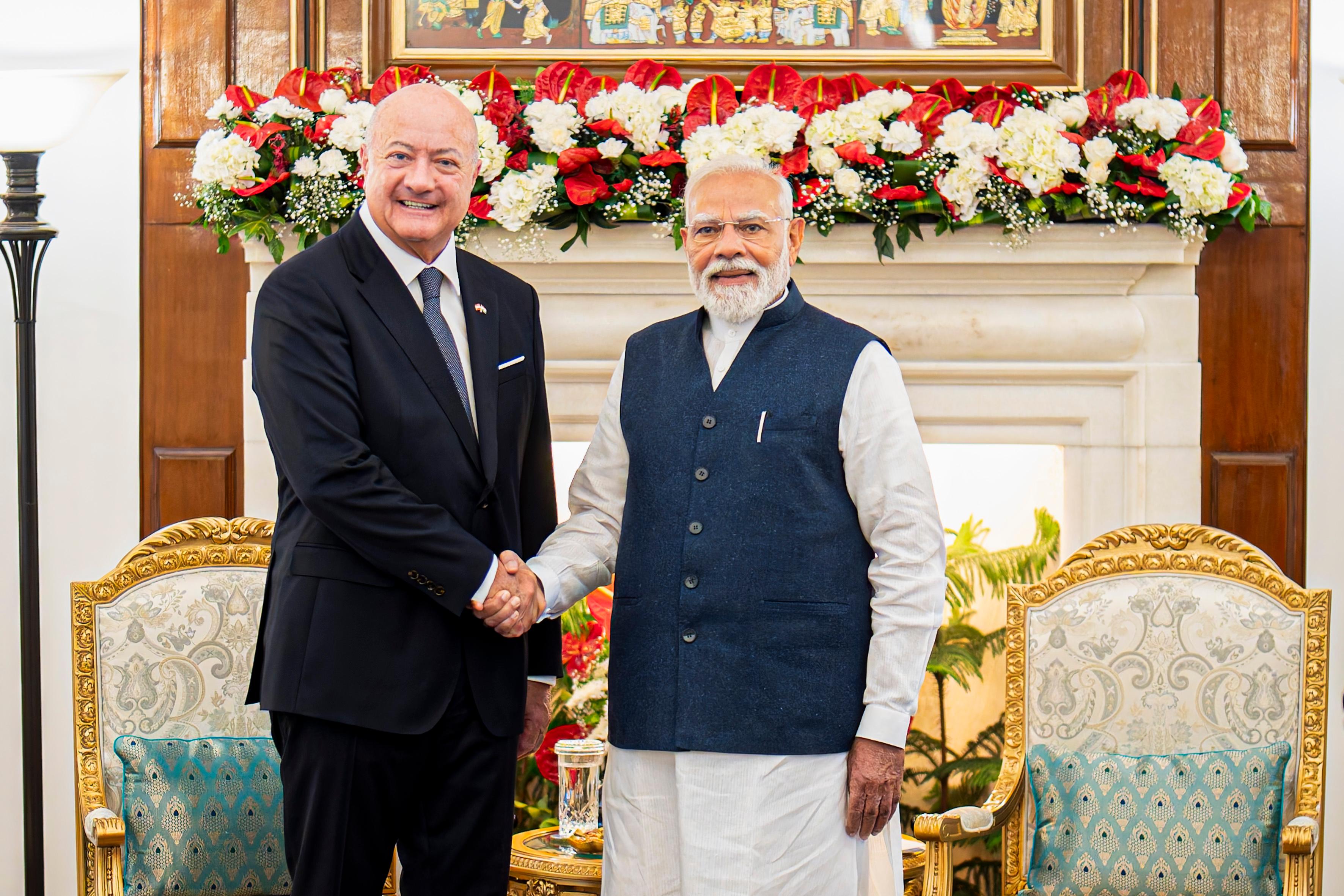 Am 16. April 2026 setzte Bundeskanzler Christian Stocker (l.) seinen mehrtägigem Arbeitsbesuch in Indien fort. Im Bild beim Arbeitsgespräch mit dem Premierminister von Indien Narendra Modi (r.).