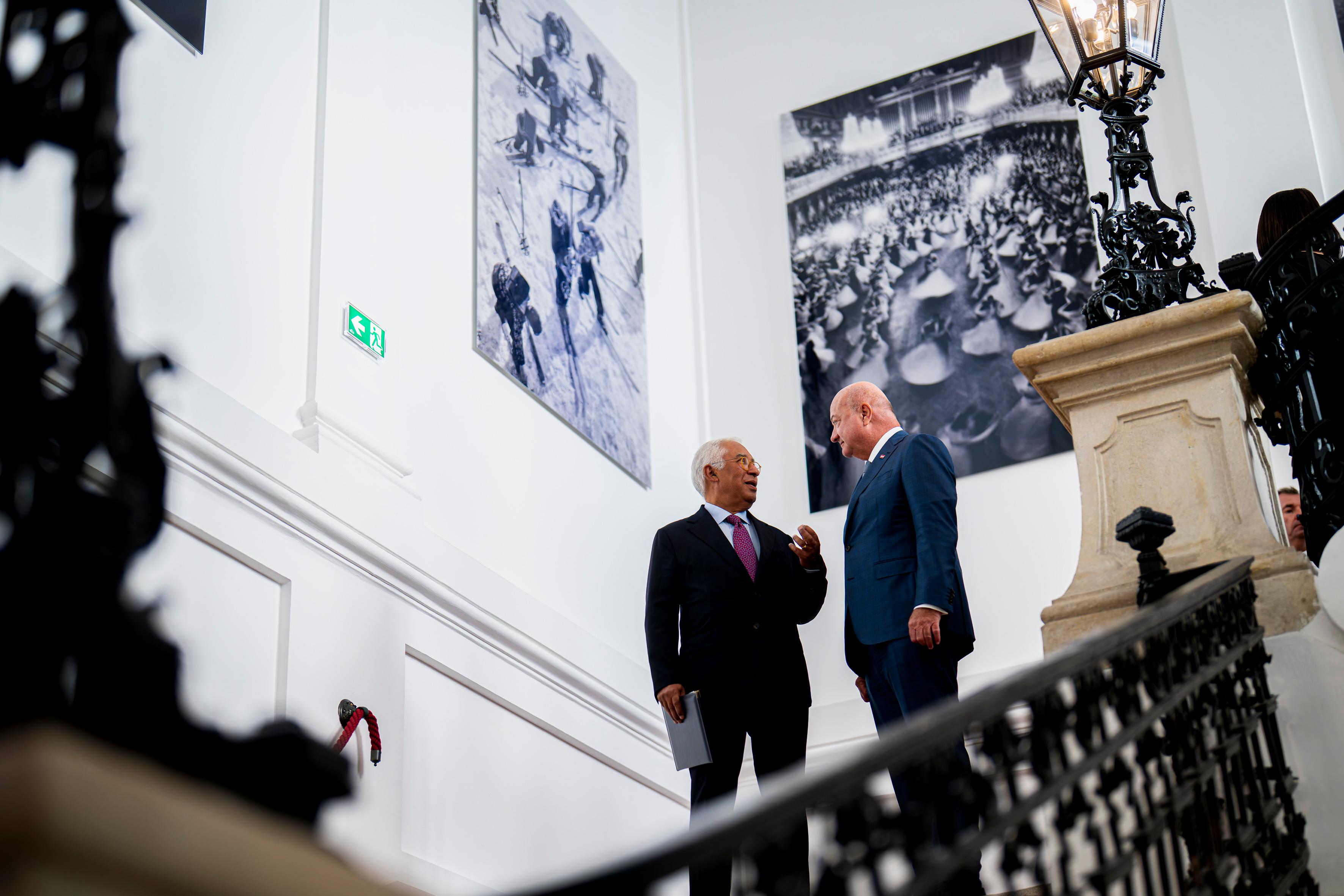 Am 15. September 2026 empfing Bundeskanzler Christian Stocker (r.) den Präsidenten des Europäischen Rates António Costa (l.), zu einem Arbeitsbesuch im Bundeskanzleramt.
