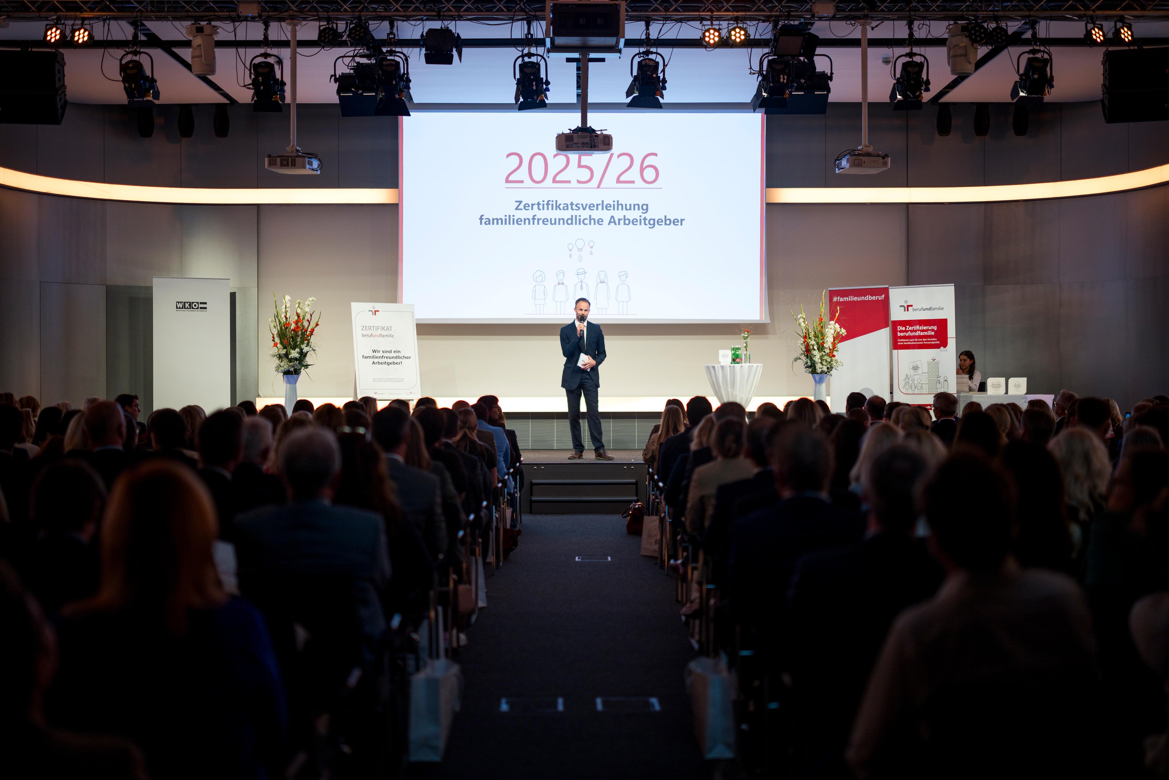 Am 15. September 2026 fand die Zertifikatsverleihung familienfreundliche Arbeitgeber 2025/26 mit Bundesministerin Claudia Bauer statt.