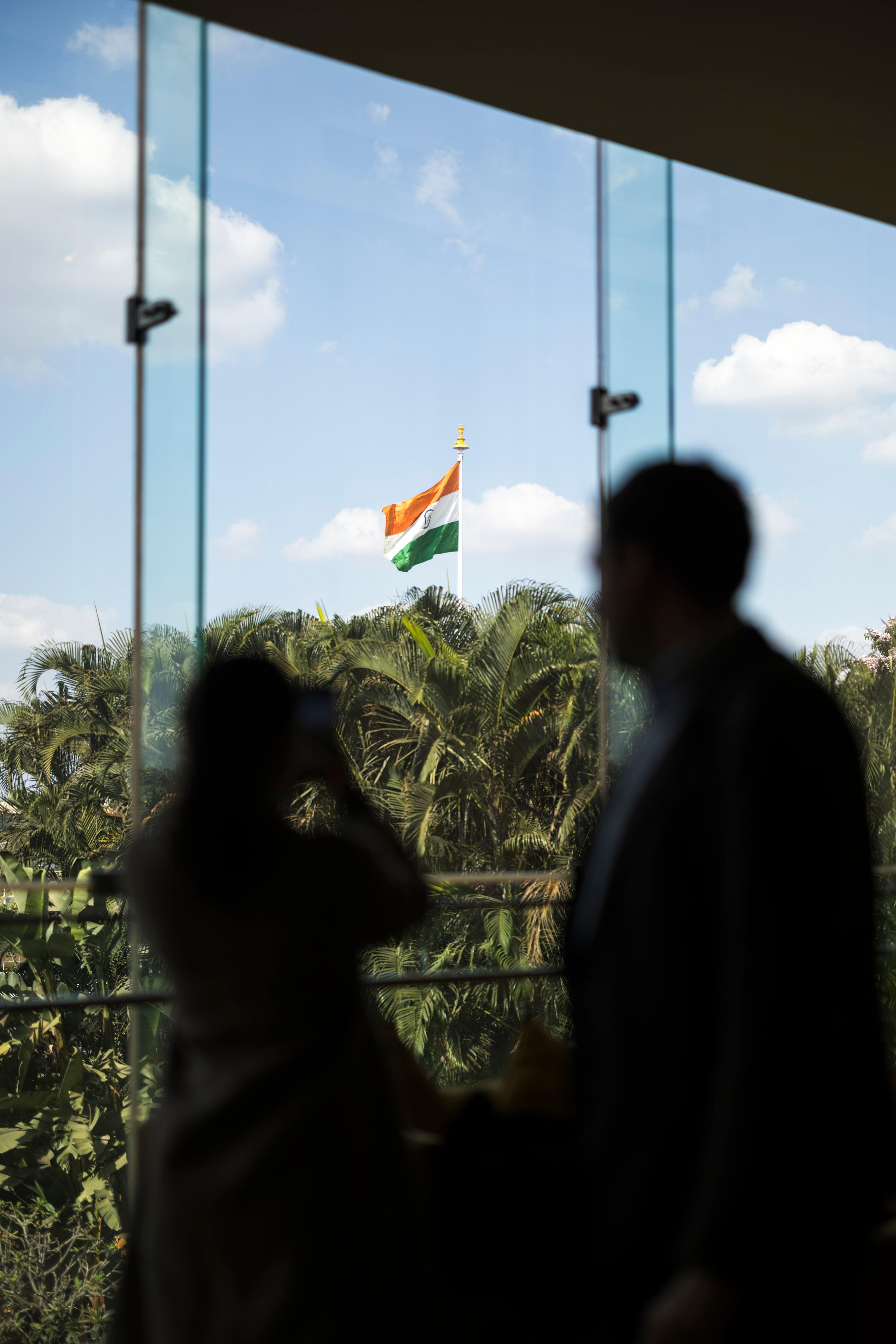 Am 20. Februar 2026 setzte Staatssekretär Alexander Pröll seinen mehrtägigen Arbeitsbesuch in Indien fort. Im Bild beim Besuch der Firma ANANTH Tech Space Technology.