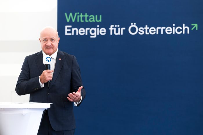 Am 18. Mai 2026 nahm Bundeskanzler Christian Stocker (im Bild) an der Feier zum offiziellen Start der Gasproduktion in Wittau teil.