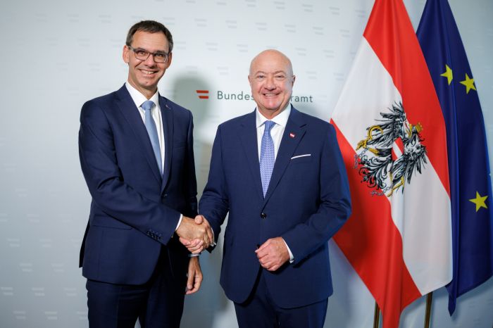 Am 16. Juli 2026 empfing Bundeskanzler Christian Stocker (r.) den Landeshauptmann von Vorarlberg Markus Wallner (l.), zu einem Arbeitsgespr&auml;ch im Bundeskanzleramt.