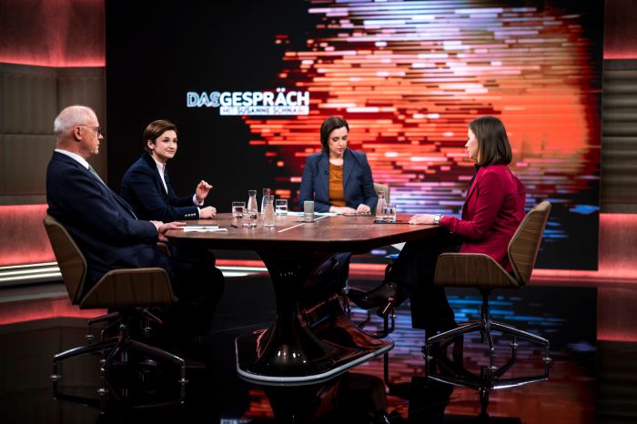 <p>Am 01. Februar 2026 nahm Bundesministerin Claudia Bauer (r.) am Diskussionsformat &bdquo;DAS GESPR&Auml;CH mit Susanne Schnabl&ldquo; im ORF teil.</p>