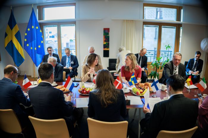 Am 26. Mai 2026 reiste Bundesministerin Claudia Bauer (6.v.l.) nach Br&uuml;ssel und nahm am Rat f&uuml;r &bdquo;Allgemeine Angelegenheiten&ldquo; der Europ&auml;ischen Union teil. Im Bild beim &bdquo;Ministers for Future&ldquo; Fr&uuml;hst&uuml;ck.