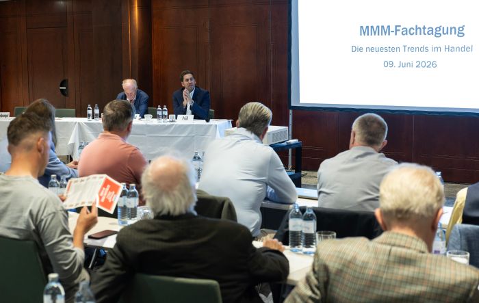 <p>Am 9. Juni 2026 nahm Staatssekret&auml;r Alexander Pr&ouml;ll (im Bild) an der MMM-Handelsfachtagung teil.</p>