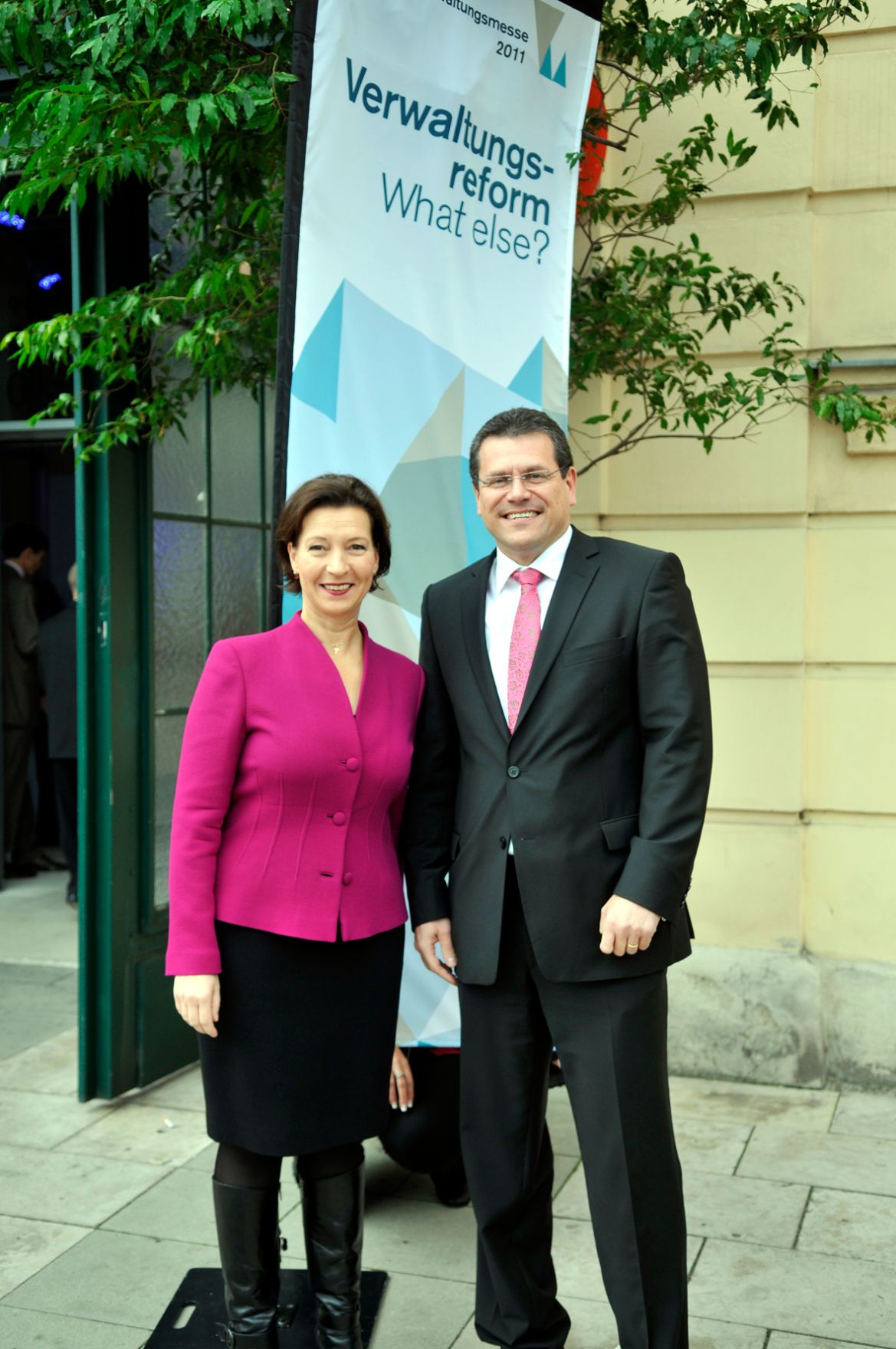 Bundesministerin Gabriele Heinisch-Hosek und Maro&scaron; &Scaron;efčovič, Vizepr&auml;sident der Europ&auml;ischen Kommission.