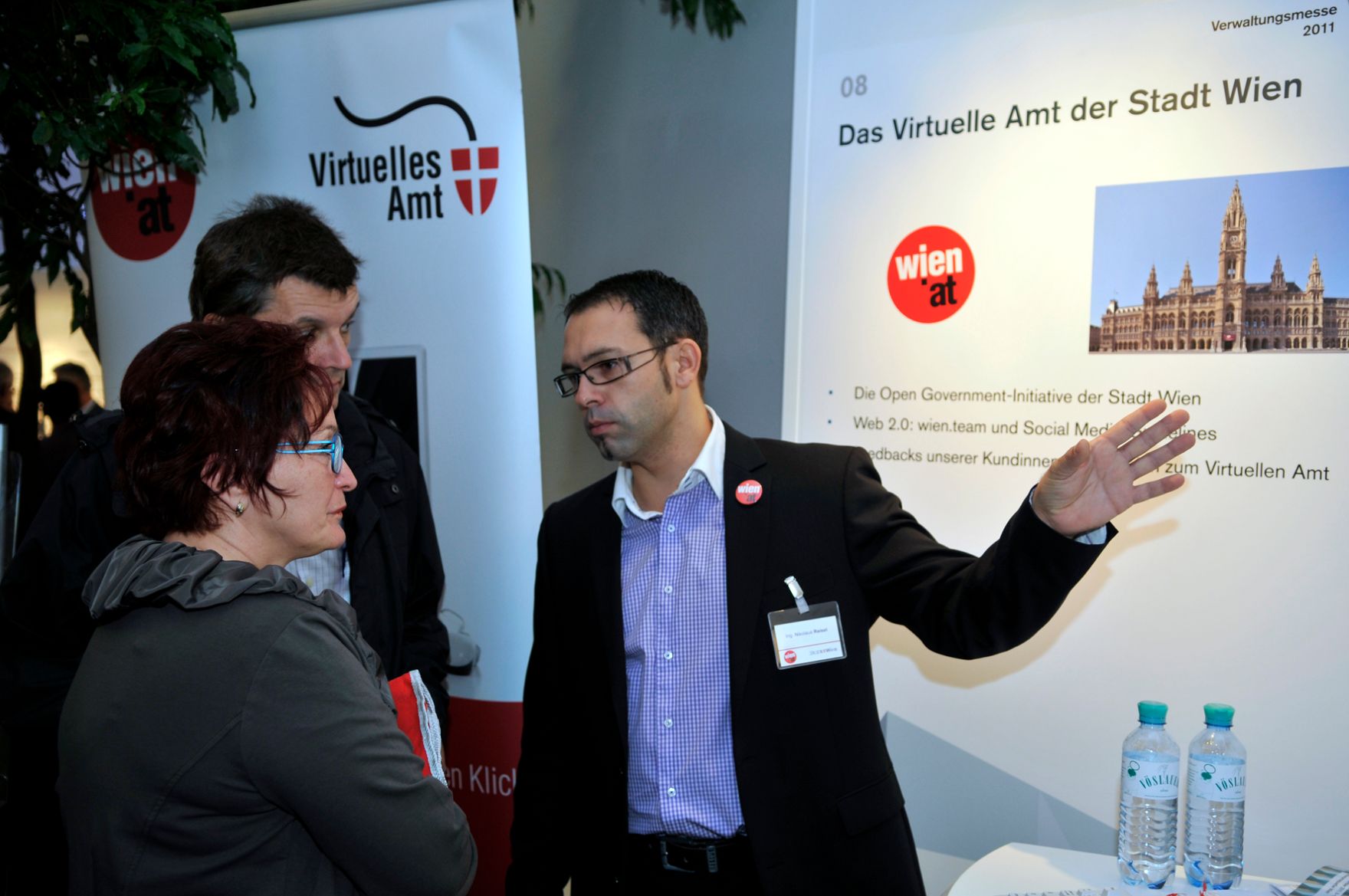 Impressionen von den Ausstellerst&auml;nden bei der Verwaltungsmesse.