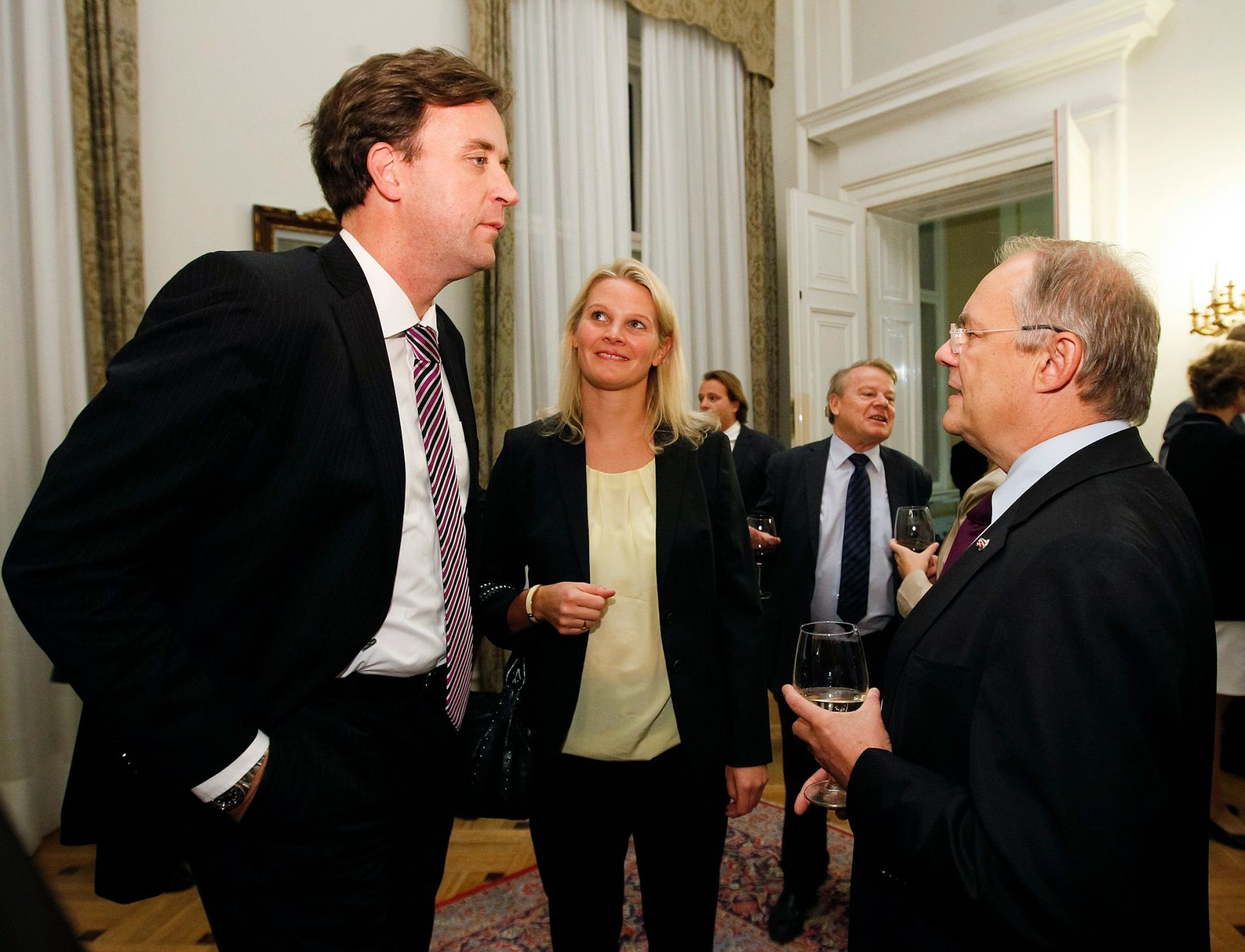 Am 27. September 2012 empfing Sektionschef Manfred Matzka die Teilnehmerinnen und Teilnehmer der Tagung der &Ouml;sterreichischen Verwaltungswissenschaftlichen Gesellschaft (&Ouml;VG) im Bundeskanzleramt.