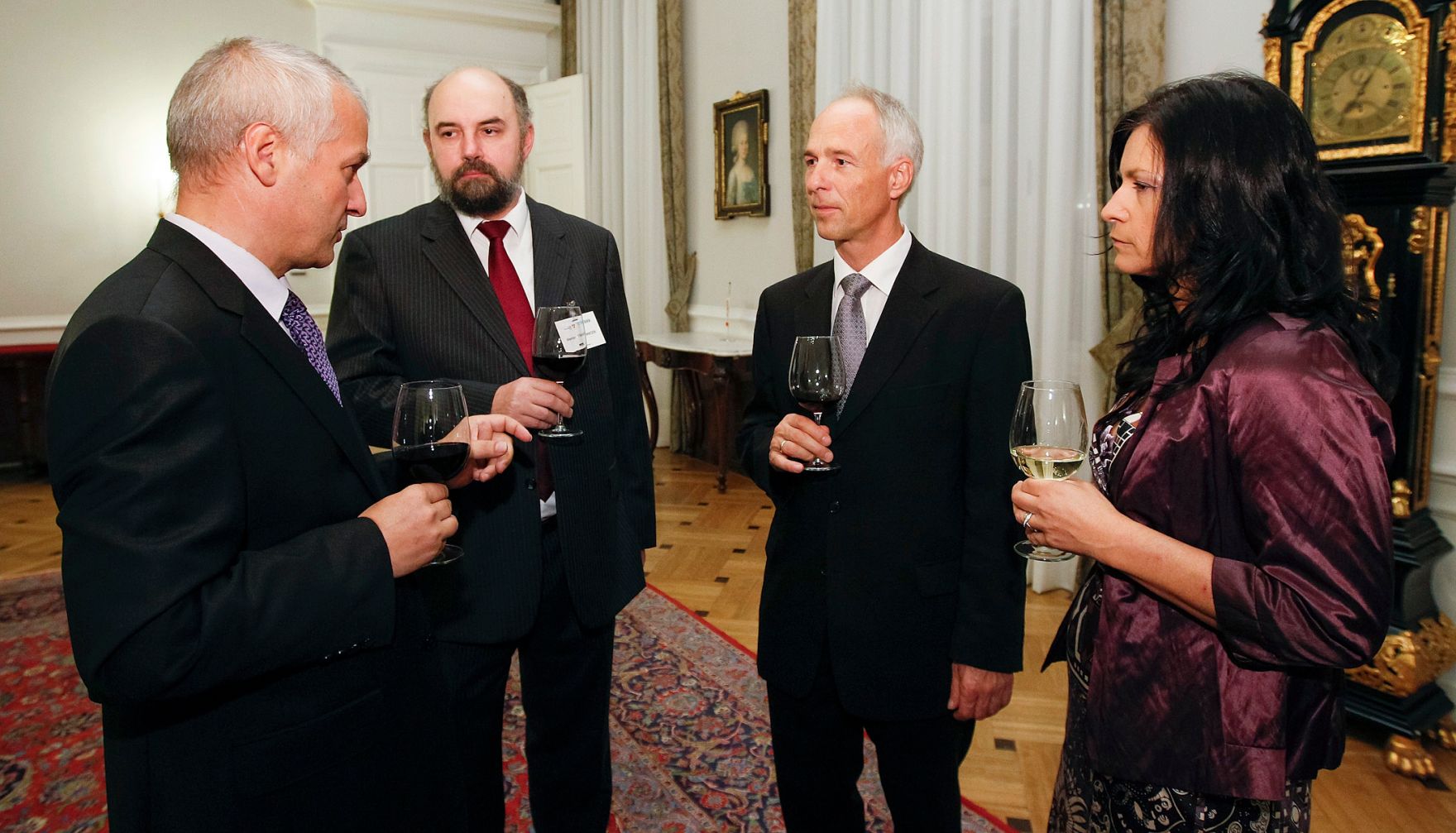 Am 27. September 2012 empfing Sektionschef Manfred Matzka die Teilnehmerinnen und Teilnehmer der Tagung der &Ouml;sterreichischen Verwaltungswissenschaftlichen Gesellschaft (&Ouml;VG) im Bundeskanzleramt.