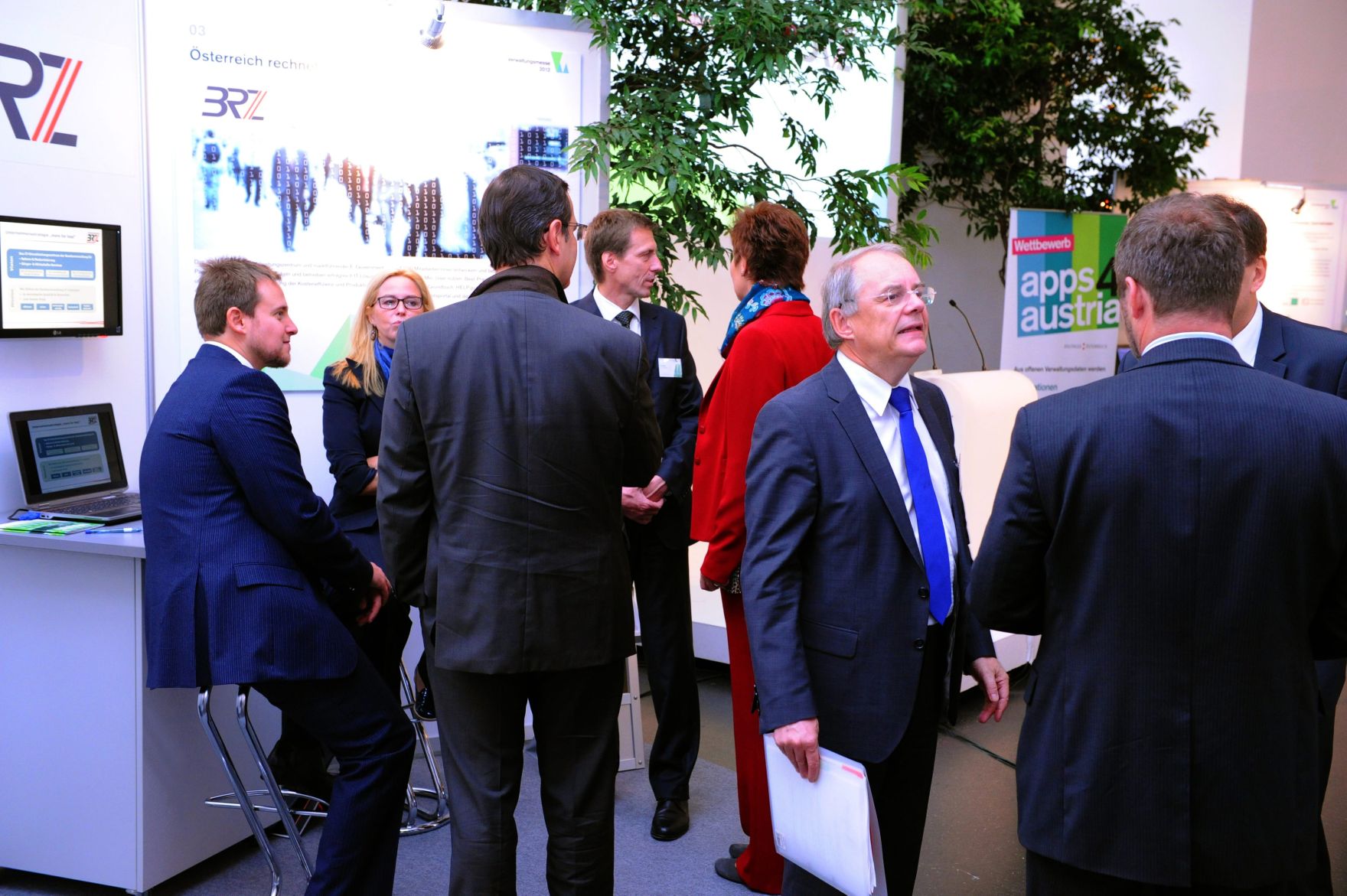 Am 18. Oktober 2012 fand die Verwaltungsmesse unter der Schirmherrschaft von Bundesministerin Gabriele Heinisch-Hosek im MuseumsQuartier in Wien statt. Impressionen von den Ausstellerst&auml;nden bei der 2. Verwaltungsmesse.