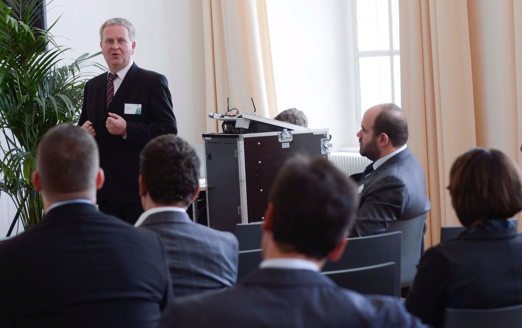 Am 18. Oktober 2012 fand die Verwaltungsmesse unter der Schirmherrschaft von Bundesministerin Gabriele Heinisch-Hosek im MuseumsQuartier in Wien statt. Impressionen von den Pr&auml;sentationen und Vortr&auml;gen bei der 2. Verwaltungsmesse.