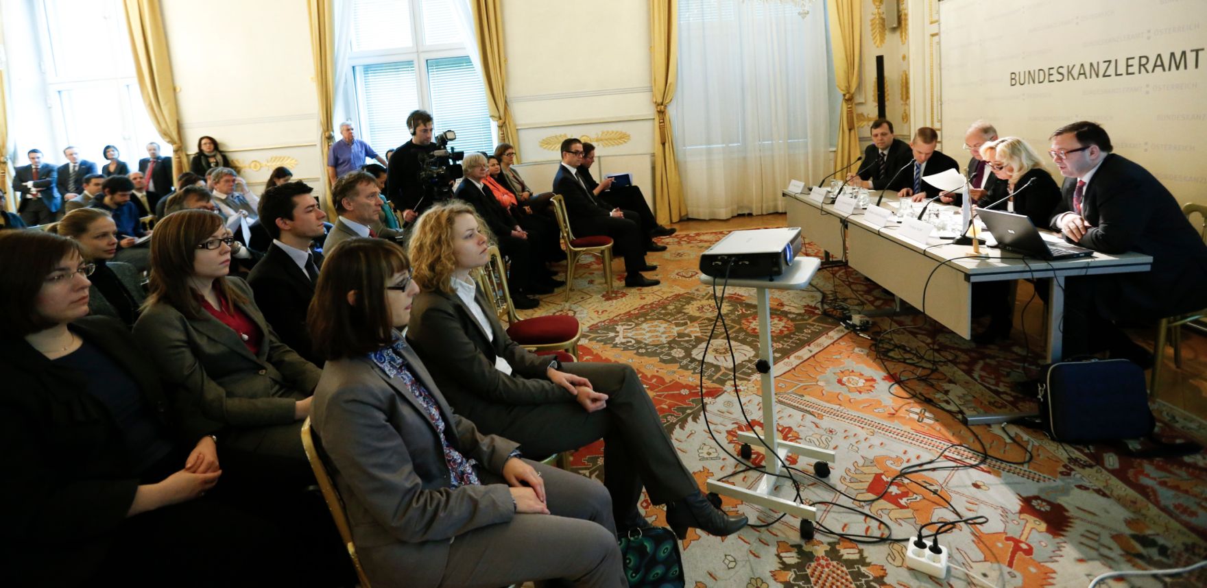 Am 10. J&auml;nner 2013 fand im Bundeskanzleramt die Veranstaltung &quot;15 Jahre HELP &amp; RIS&quot; statt.