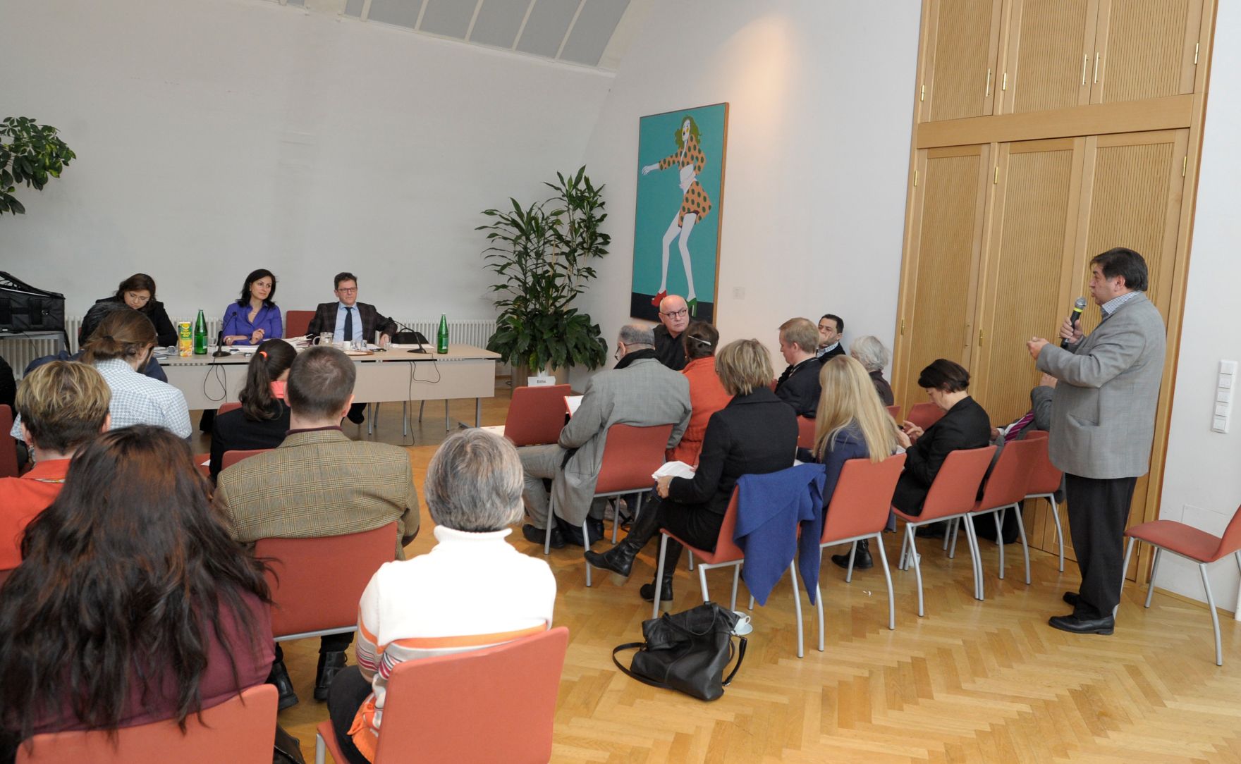 Am 21. J&auml;nner 2013 fand die 4. Dialogplattform zur Integration der Roma bis 2020 &bdquo;Zugang zu Besch&auml;ftigung und Arbeitsmarkt&quot; statt.