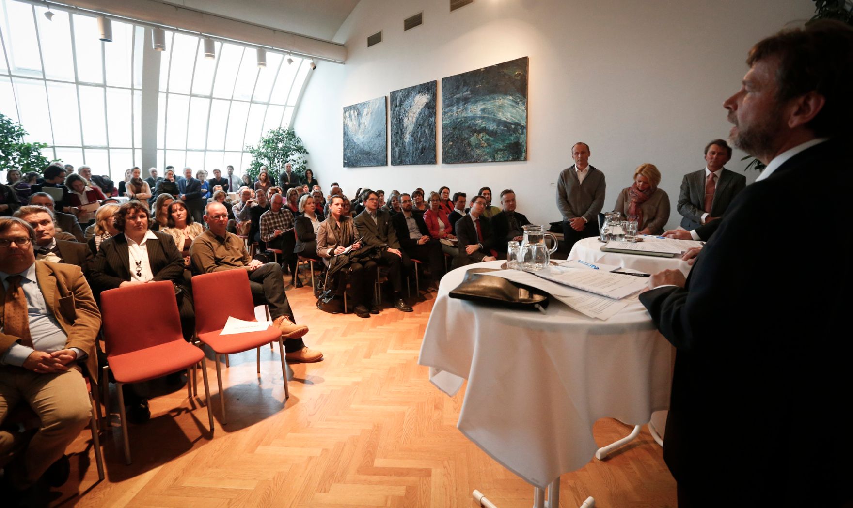 Am 13. Februar 2013 fand im Bundeskanzleramt eine Info-Veranstaltung zum neuen Bundesverwaltungsgericht f&uuml;r Bundesbedienstete statt.